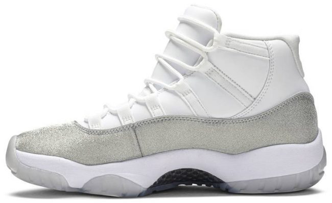 Air Jordan 11 Retro 'Vast Grey' AR0715-100