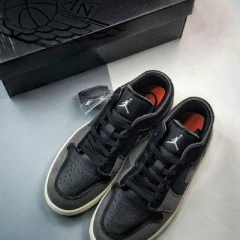 Air Jordan 1 Low 