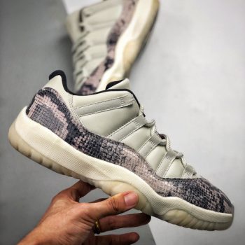 Air Jordan 11 Low SE 