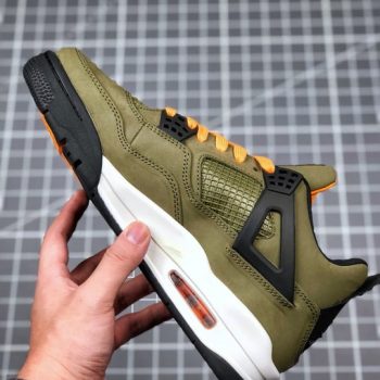 Air Jordan 4 Retro "Undefeated" Olive-Oiled Suede-Flight Satin