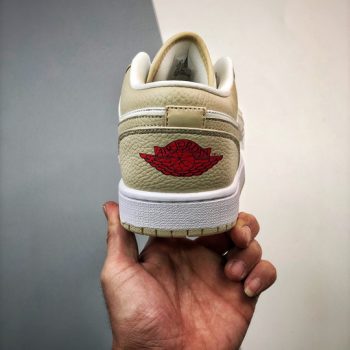 Air Jordan 1 Low 