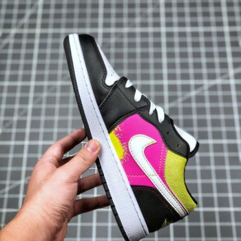 Air Jordan 1 Low " Spray Paint Splatter" CW5564-001