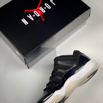 Air Jordan 11 Low 