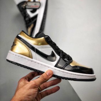 Air Jordan 1 Low 