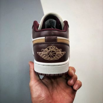 Air Jordan 1 Low 