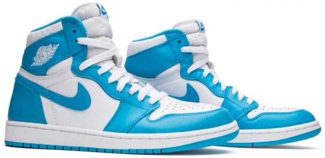 Air Jordan 1 Retro High OG 'UNC' 555088-117