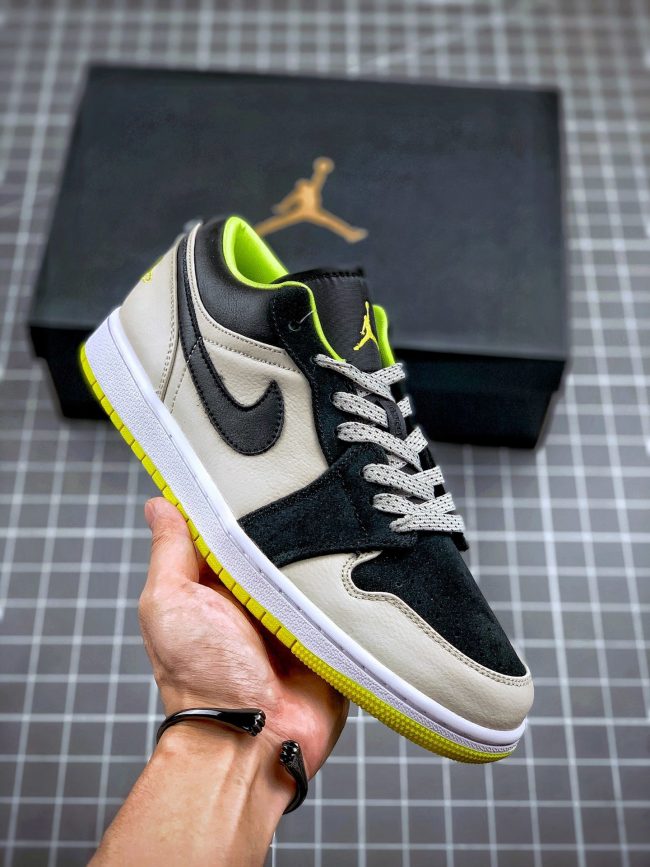 Air Jordan 1 Low "Venom Green" 553558-009