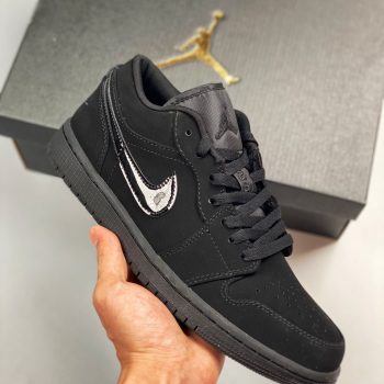 Air Jordan 1 Low " Triple Black" 553558-056