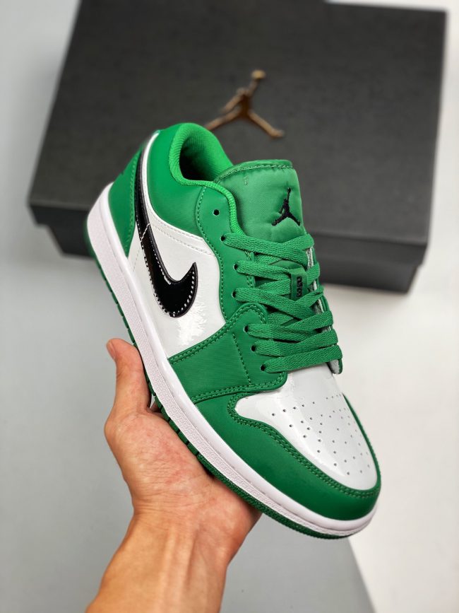 Air Jordan 1 Low " Pine Green" 553558-301