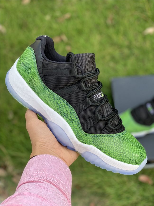 Air Jordan 11 Retro Low Black,Nightshade-White-Volt Ice