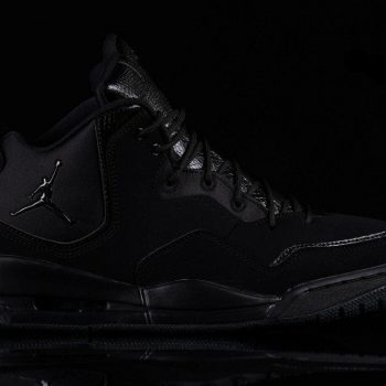 Jordan Courtside 23 'Triple Black' AR1000-001