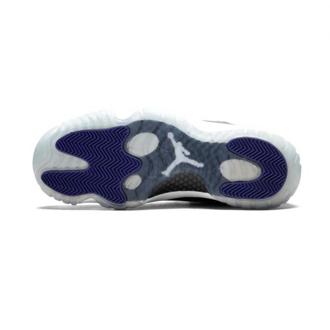 Air Jordan 11 Retro Low "Concord"