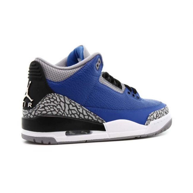 Air Jordan 3 Retro "Varsity Royal"