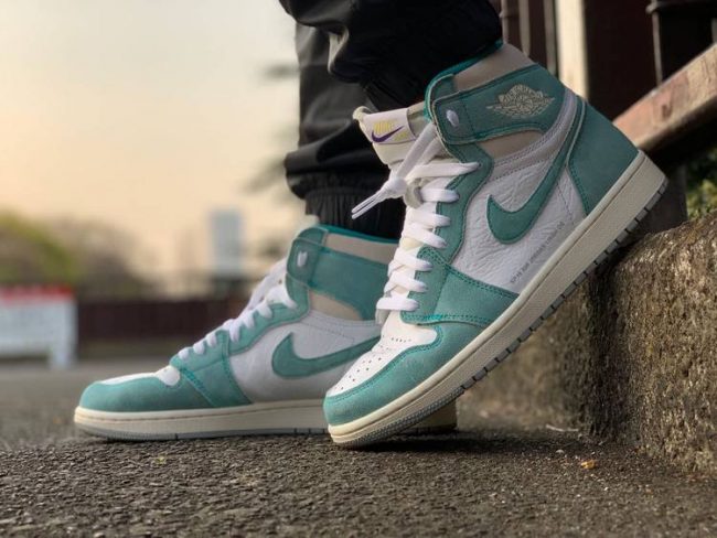 Air Jordan 1 Retro High OG 'Turbo Green' 555088-311