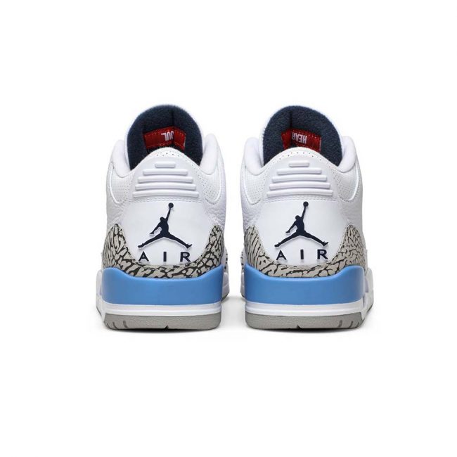 Air Jordan 3 Retro "UNC"