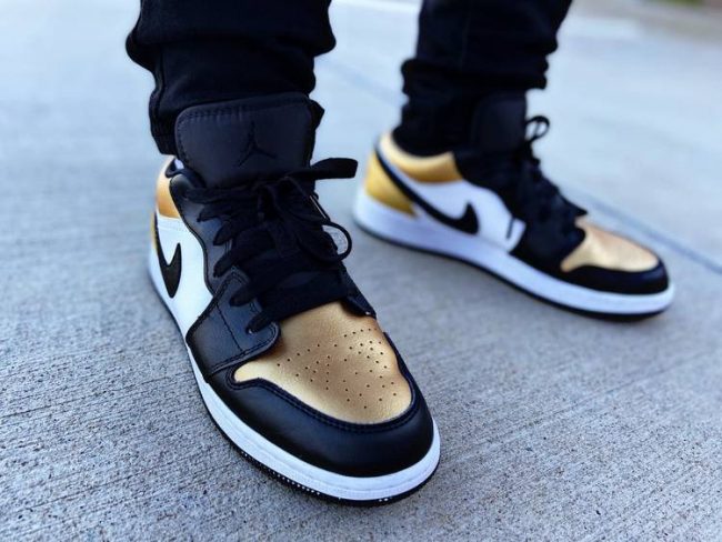 Air Jordan 1 Low 'Gold Toe' CQ9447-700