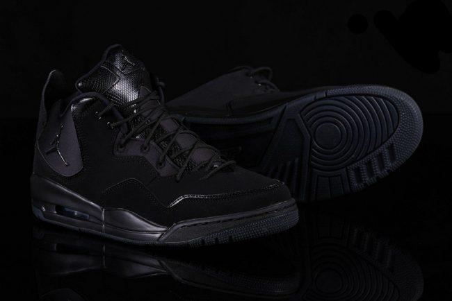 Jordan Courtside 23 'Triple Black' AR1000-001