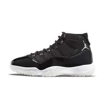 Air Jordan 11 Retro "Clear Black"