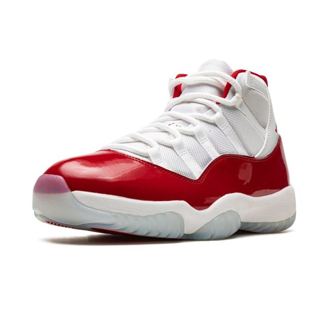 Air Jordan 11 "Cherry 2022"