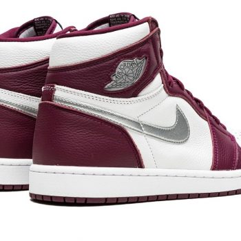 Nike Air Jordan 1 Bordeaux