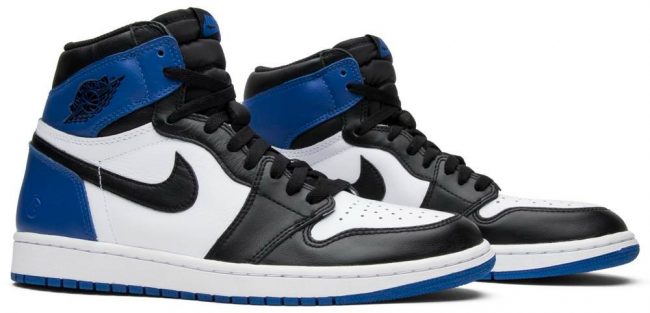 Fragment Design x Air Jordan 1 Retro High OG 716371-040