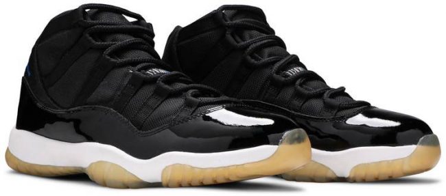 Air Jordan 11 Retro 'Space Jam' 2000 136046-041