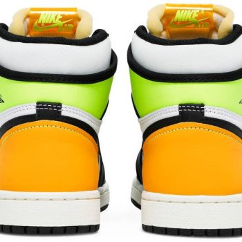 Air Jordan 1 Retro High OG 'Volt' 555088-118