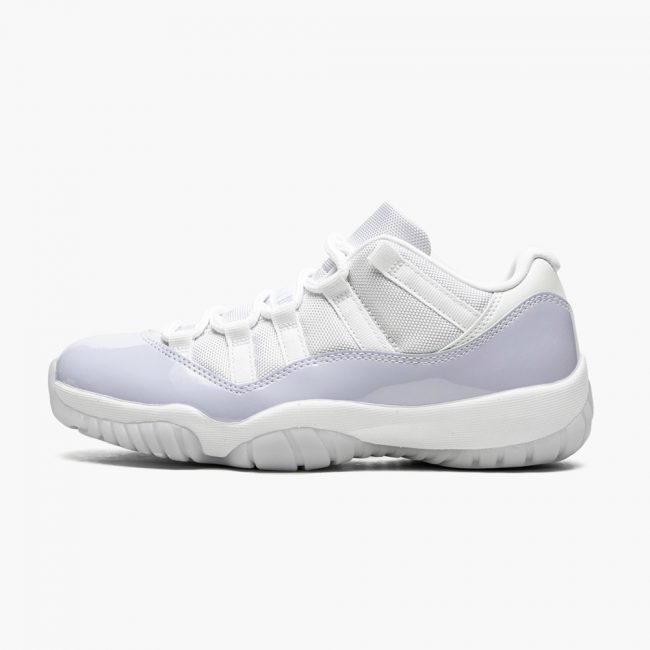 Air Jordan 11 LOW WMNS "PURE VIOLET"