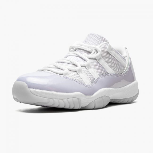 Air Jordan 11 LOW WMNS "PURE VIOLET"